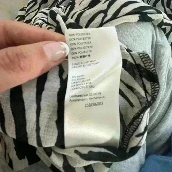 Free people Ciara zebra button down shirt blouse sz XS EXTRA SMALL - Picture 7 of 9